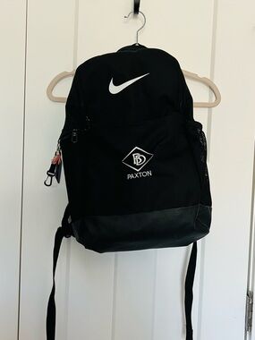 black nike check backpack HERITAGE – Sesinko tops and shorts designed to fit the way you move when you train. Vintage Nike Distressed Travis Scott